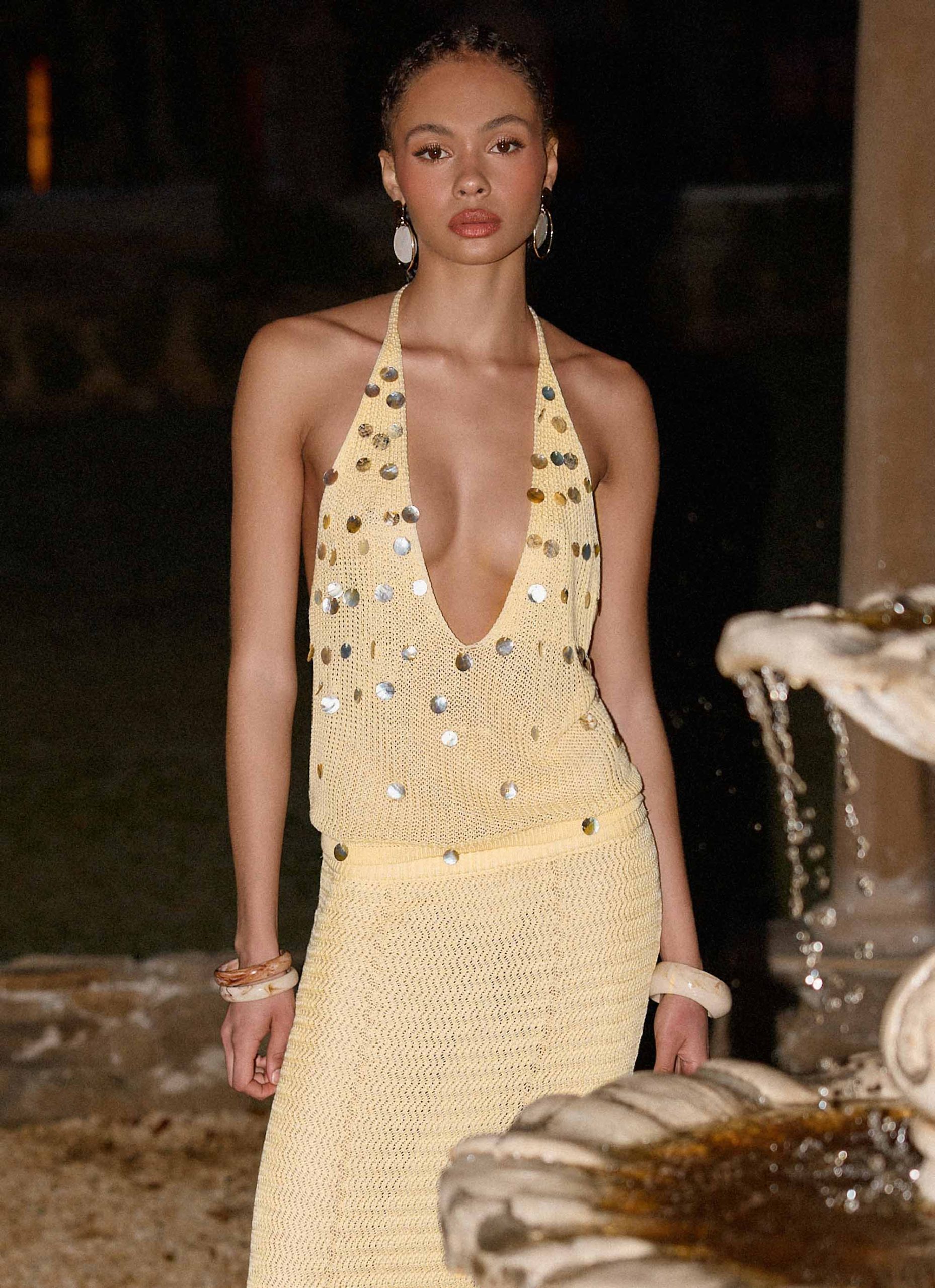 C446DBF7-7A5F-5BC7-4610-729F59E75E9A.jpg Adelaida Beaded Crochet Top - Yellow - 图片 1